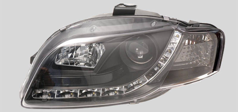 Close-up view of black accent version headlight (A4 B7)