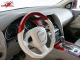 View carbon fiber accent page for the Audi Q7