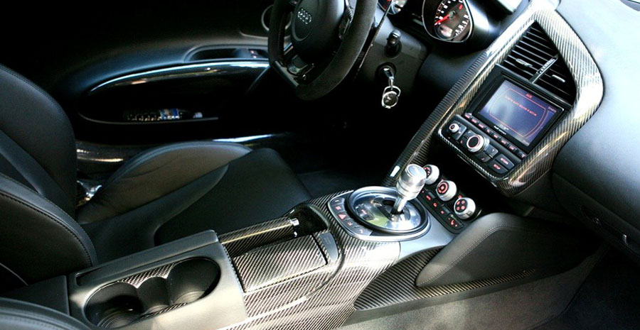 carbon fiber center console - Audi R8